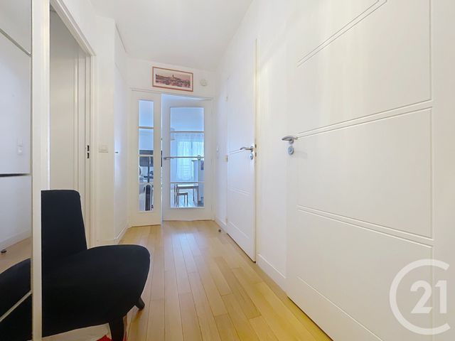 Appartement F3 à vendre - 3 pièces - 65.4 m2 - PUTEAUX - 92 - ILE-DE-FRANCE - Century 21 Cayla Immobilier