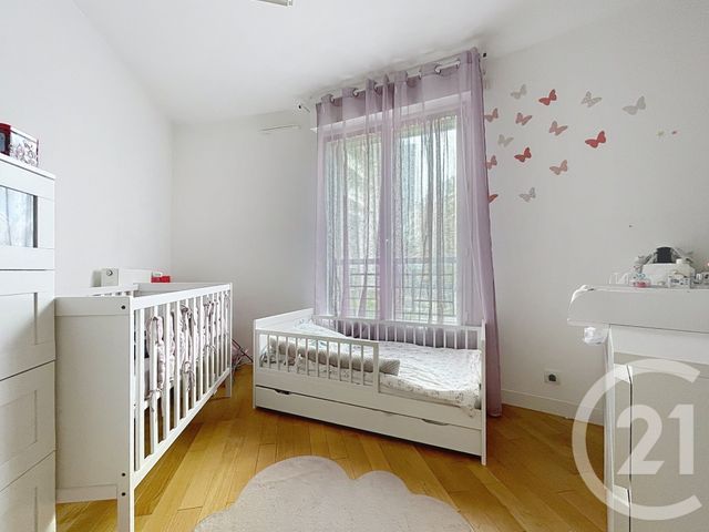 Appartement F3 à vendre - 3 pièces - 65.4 m2 - PUTEAUX - 92 - ILE-DE-FRANCE - Century 21 Cayla Immobilier