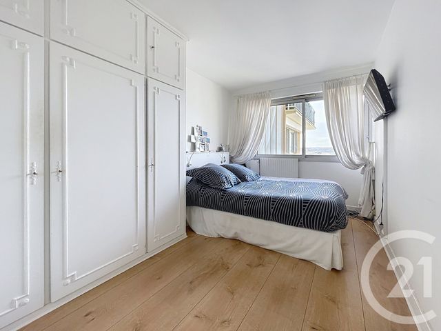 Afficher la photo en grand Appartement F3 à vendre - 3 pièces - 71.71 m2 - PUTEAUX - 92 - ILE-DE-FRANCE - Century 21 Cayla Immobilier