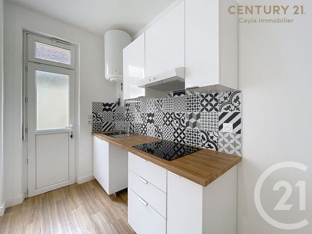 Appartement F2 à louer - 2 pièces - 32.37 m2 - PUTEAUX - 92 - ILE-DE-FRANCE - Century 21 Cayla Immobilier