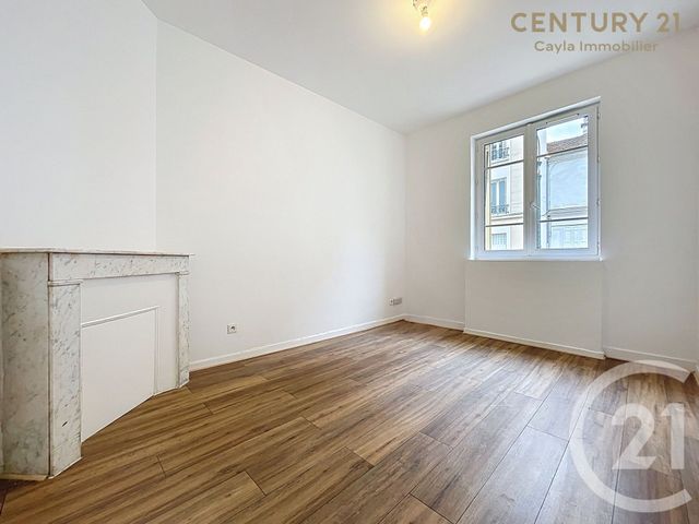 Appartement F2 à louer - 2 pièces - 32.37 m2 - PUTEAUX - 92 - ILE-DE-FRANCE - Century 21 Cayla Immobilier