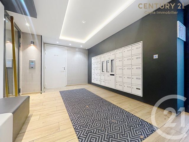 Appartement F2 à louer - 2 pièces - 43.36 m2 - SURESNES - 92 - ILE-DE-FRANCE - Century 21 Cayla Immobilier