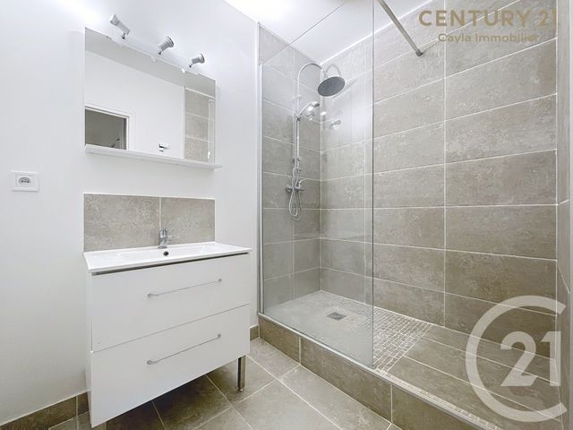 Appartement F3 à louer - 3 pièces - 65.16 m2 - PUTEAUX - 92 - ILE-DE-FRANCE - Century 21 Cayla Immobilier