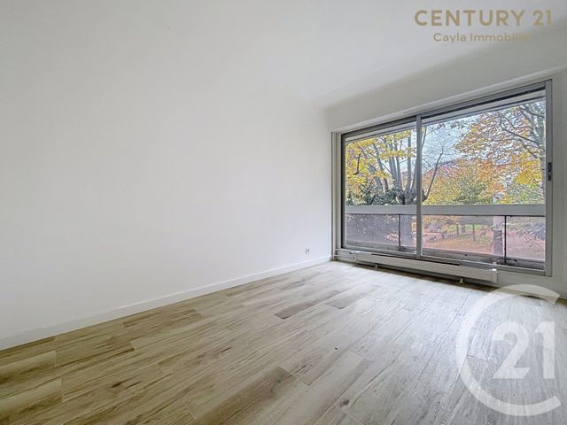 Appartement F3 à louer - 3 pièces - 65.16 m2 - PUTEAUX - 92 - ILE-DE-FRANCE - Century 21 Cayla Immobilier
