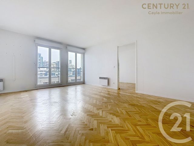 Appartement F2 à louer - 2 pièces - 45.3 m2 - PUTEAUX - 92 - ILE-DE-FRANCE - Century 21 Cayla Immobilier