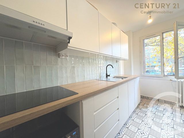 Appartement F2 à louer - 2 pièces - 43.03 m2 - MONTROUGE - 92 - ILE-DE-FRANCE - Century 21 Cayla Immobilier