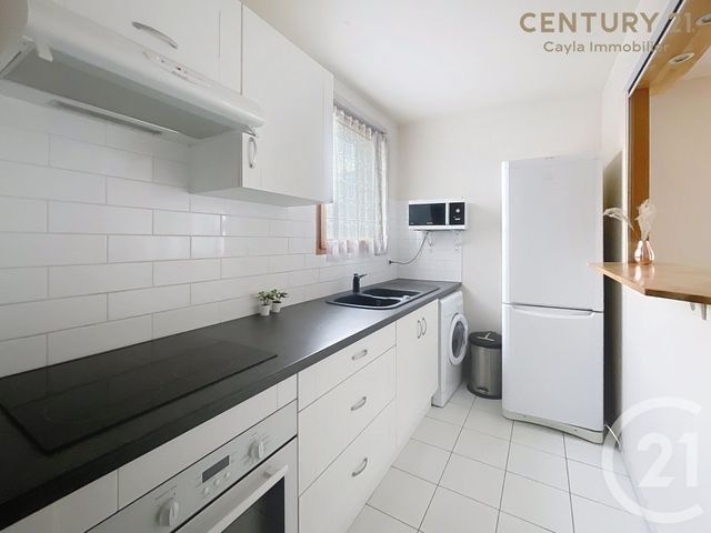 Appartement F2 à louer - 2 pièces - 51.0 m2 - SURESNES - 92 - ILE-DE-FRANCE - Century 21 Cayla Immobilier