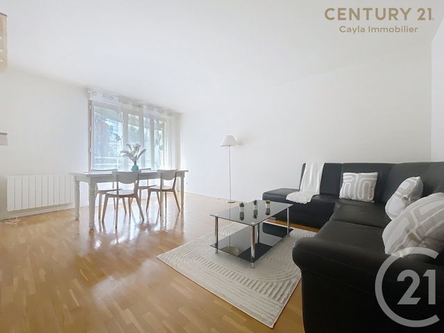 Appartement F2 à louer SURESNES