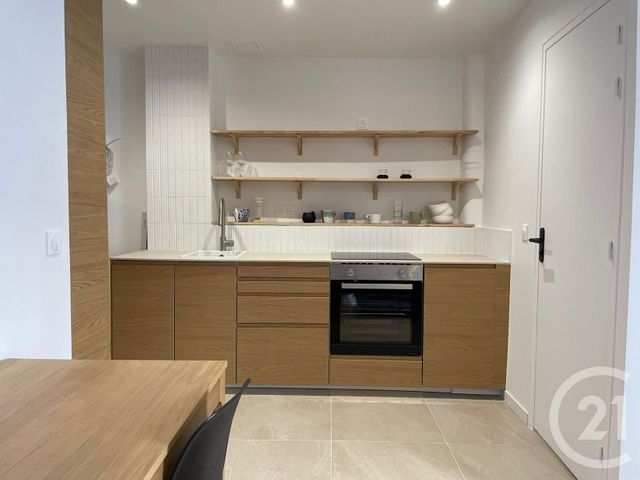 Appartement F2 à louer - 2 pièces - 33.43 m2 - PUTEAUX - 92 - ILE-DE-FRANCE - Century 21 Cayla Immobilier