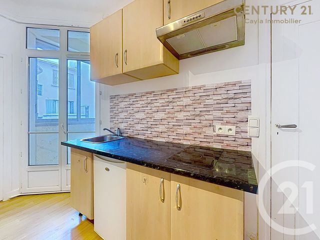 Appartement F2 à louer - 2 pièces - 28.72 m2 - SURESNES - 92 - ILE-DE-FRANCE - Century 21 Cayla Immobilier