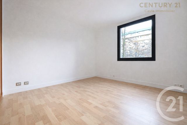 Appartement F3 à louer - 3 pièces - 67.01 m2 - PUTEAUX - 92 - ILE-DE-FRANCE - Century 21 Cayla Immobilier