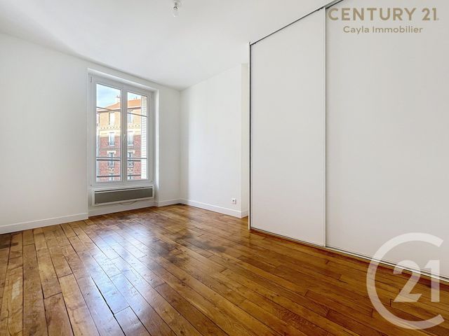 Appartement F2 à louer - 2 pièces - 35.92 m2 - PUTEAUX - 92 - ILE-DE-FRANCE - Century 21 Cayla Immobilier