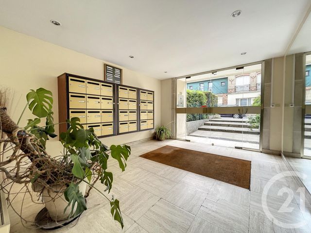 Appartement F1 à louer - 1 pièce - 23.8 m2 - MONTROUGE - 92 - ILE-DE-FRANCE - Century 21 Cayla Immobilier