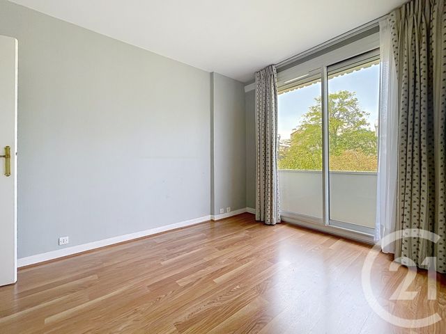 Appartement F2 à vendre - 3 pièces - 60.83 m2 - PUTEAUX - 92 - ILE-DE-FRANCE - Century 21 Cayla Immobilier