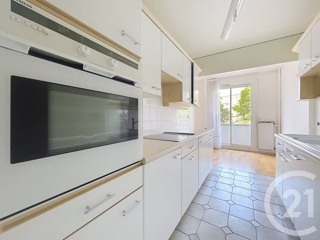 Appartement F2 à vendre - 3 pièces - 60.83 m2 - PUTEAUX - 92 - ILE-DE-FRANCE - Century 21 Cayla Immobilier