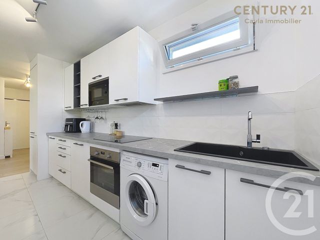 Appartement F3 à louer - 3 pièces - 54.58 m2 - PUTEAUX - 92 - ILE-DE-FRANCE - Century 21 Cayla Immobilier