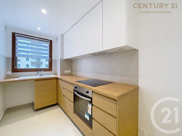Appartement F2 à vendre - 2 pièces - 51.8 m2 - COURBEVOIE - 92 - ILE-DE-FRANCE - Century 21 Cayla Immobilier