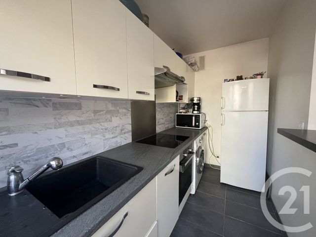 Appartement F2 à vendre - 2 pièces - 43.0 m2 - PUTEAUX - 92 - ILE-DE-FRANCE - Century 21 Cayla Immobilier