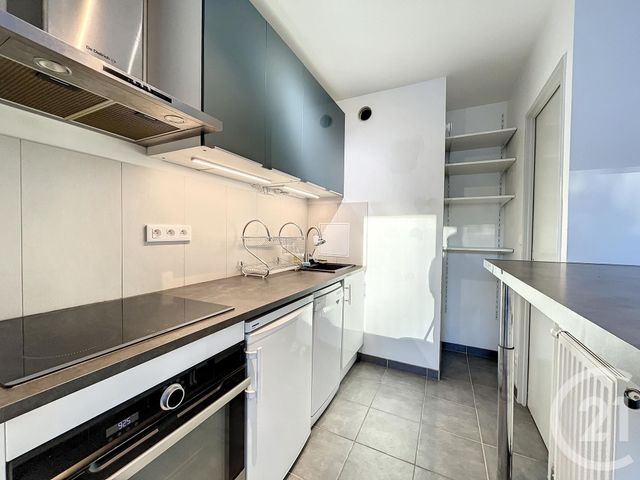 Appartement F2 à louer - 2 pièces - 46.0 m2 - PUTEAUX - 92 - ILE-DE-FRANCE - Century 21 Cayla Immobilier