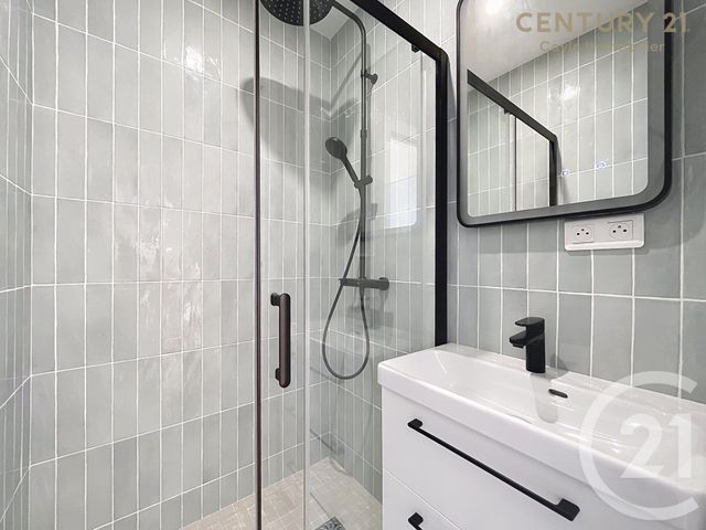 Appartement F3 à vendre - 3 pièces - 70.96 m2 - SURESNES - 92 - ILE-DE-FRANCE - Century 21 Cayla Immobilier