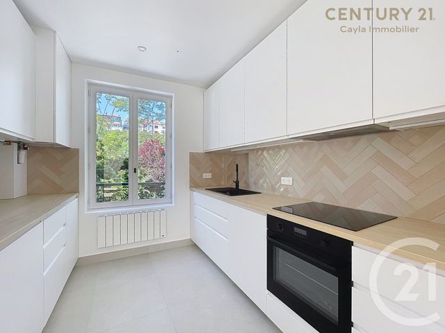 Appartement F3 à vendre - 3 pièces - 70.96 m2 - SURESNES - 92 - ILE-DE-FRANCE - Century 21 Cayla Immobilier