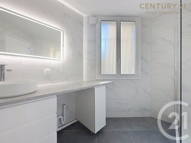 Appartement F2 à louer - 2 pièces - 50.0 m2 - NANTERRE - 92 - ILE-DE-FRANCE - Century 21 Cayla Immobilier