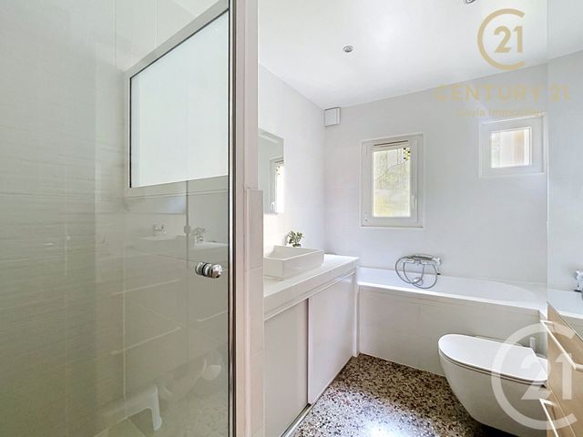 Appartement F3 à louer - 3 pièces - 93.1 m2 - PUTEAUX - 92 - ILE-DE-FRANCE - Century 21 Cayla Immobilier