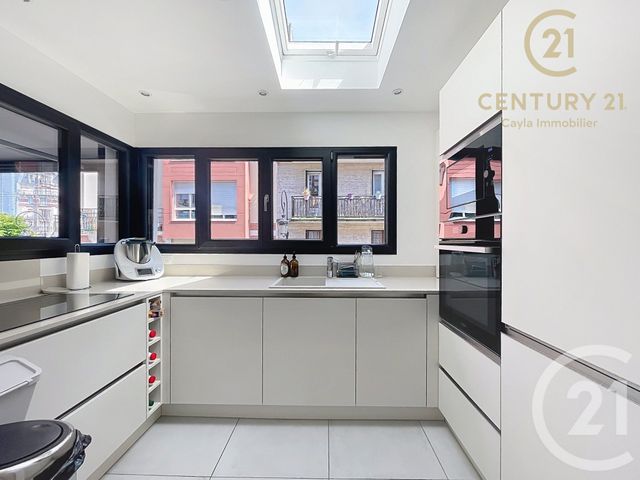Appartement F3 à louer - 3 pièces - 93.1 m2 - PUTEAUX - 92 - ILE-DE-FRANCE - Century 21 Cayla Immobilier