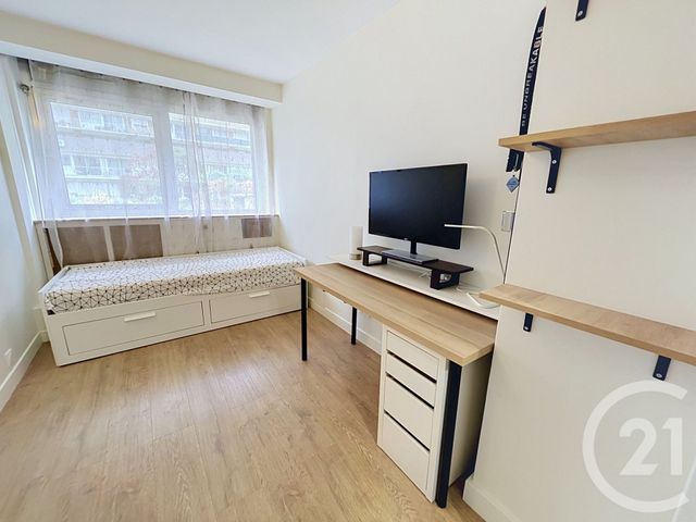 Appartement F3 à vendre - 3 pièces - 67.0 m2 - PUTEAUX - 92 - ILE-DE-FRANCE - Century 21 Cayla Immobilier