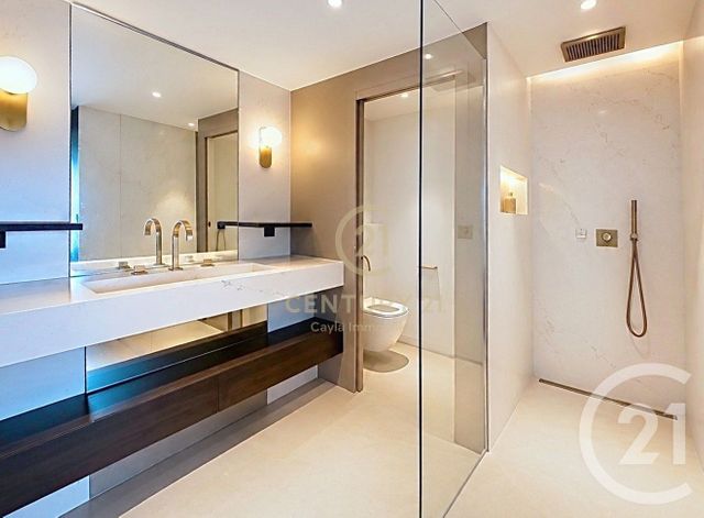 Appartement à louer - 2 pièces - 94.0 m2 - PARIS - 75015 - ILE-DE-FRANCE - Century 21 Cayla Immobilier