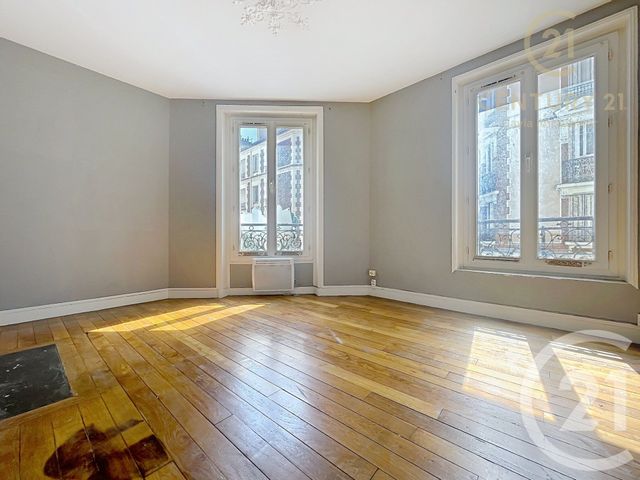Appartement à vendre - 3 pièces - 43.8 m2 - PUTEAUX - 92 - ILE-DE-FRANCE - Century 21 Cayla Immobilier