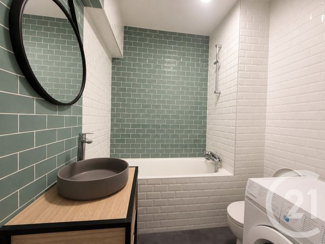 Appartement F1 à louer - 1 pièce - 30.28 m2 - PUTEAUX - 92 - ILE-DE-FRANCE - Century 21 Cayla Immobilier