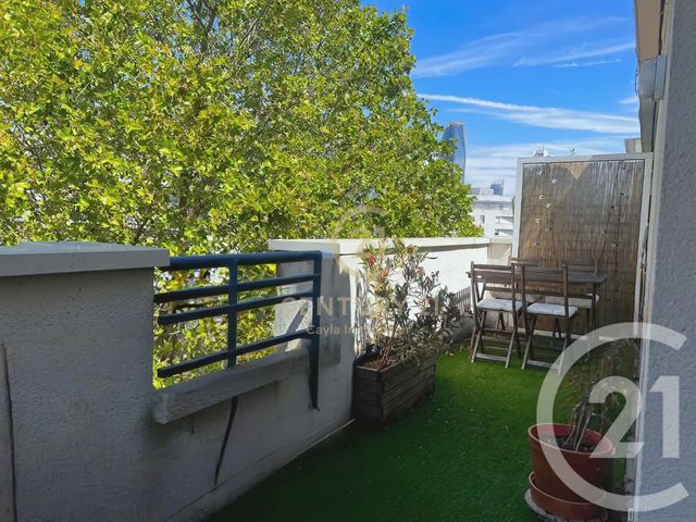Appartement F2 à louer - 2 pièces - 28.53 m2 - SURESNES - 92 - ILE-DE-FRANCE - Century 21 Cayla Immobilier