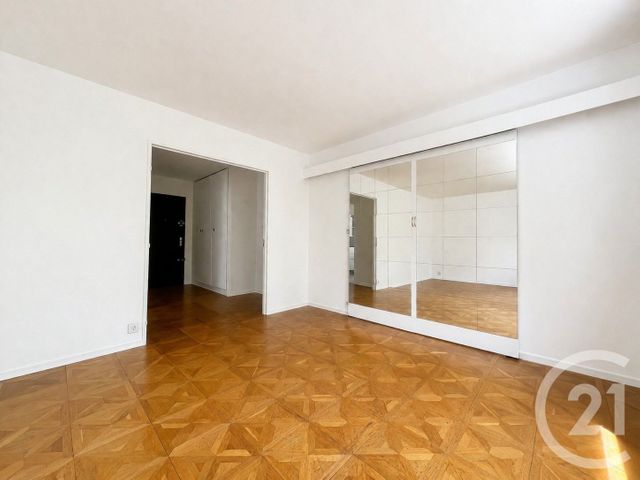 Appartement F3 à louer - 3 pièces - 67.0 m2 - PUTEAUX - 92 - ILE-DE-FRANCE - Century 21 Cayla Immobilier