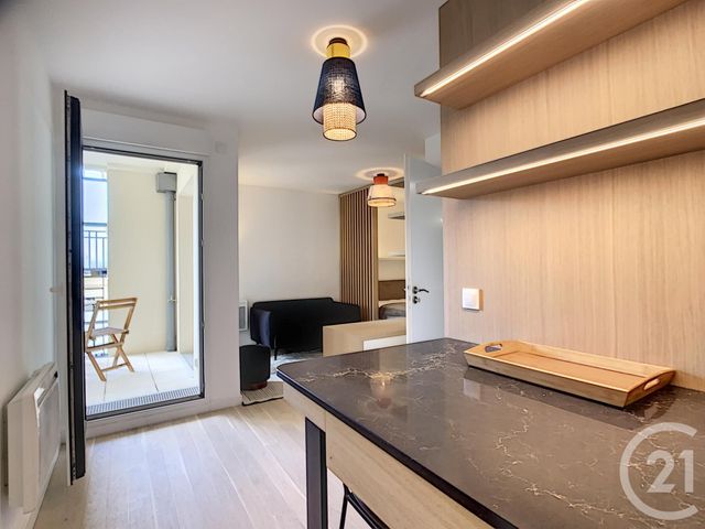 Appartement F1 à louer - 1 pièce - 30.5 m2 - PUTEAUX - 92 - ILE-DE-FRANCE - Century 21 Cayla Immobilier
