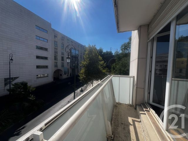Appartement Studio à louer - 1 pièce - 31.0 m2 - PUTEAUX - 92 - ILE-DE-FRANCE - Century 21 Cayla Immobilier