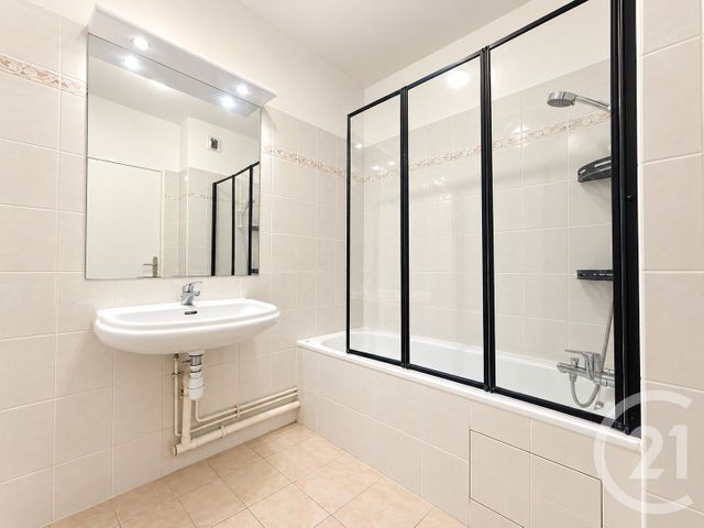 Appartement F2 à louer - 2 pièces - 49.5 m2 - PUTEAUX - 92 - ILE-DE-FRANCE - Century 21 Cayla Immobilier