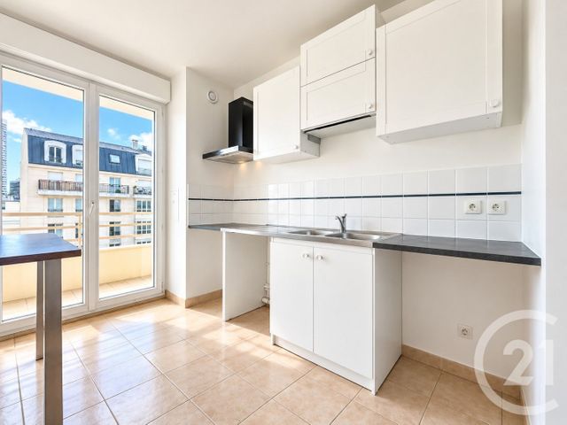 Appartement F2 à louer - 2 pièces - 49.5 m2 - PUTEAUX - 92 - ILE-DE-FRANCE - Century 21 Cayla Immobilier