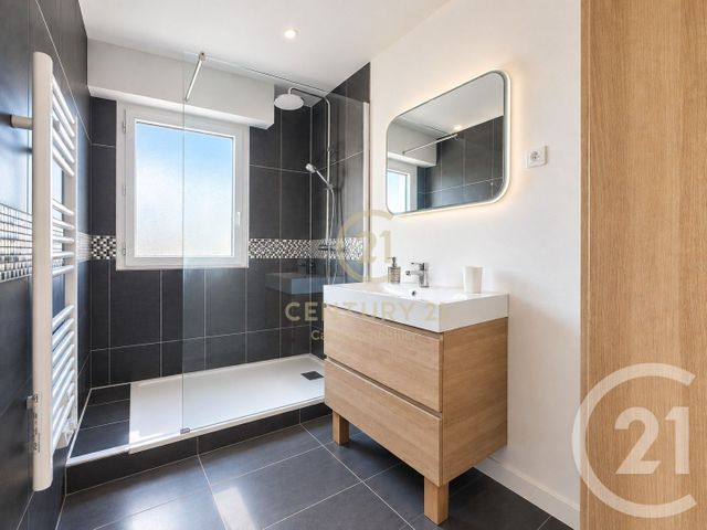 Appartement Duplex à louer - 2 pièces - 52.0 m2 - PUTEAUX - 92 - ILE-DE-FRANCE - Century 21 Cayla Immobilier