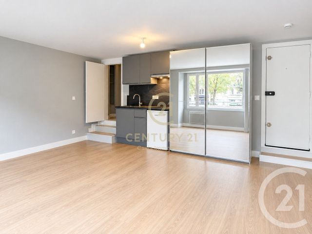 Appartement Studio à louer - 1 pièce - 23.56 m2 - PARIS - 75010 - ILE-DE-FRANCE - Century 21 Cayla Immobilier