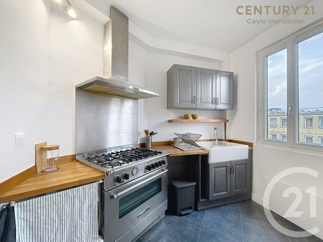 Appartement F2 à louer - 2 pièces - 41.12 m2 - PUTEAUX - 92 - ILE-DE-FRANCE - Century 21 Cayla Immobilier