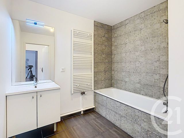 Appartement F3 à louer - 3 pièces - 61.02 m2 - FRANCONVILLE LA GARENNE - 95 - ILE-DE-FRANCE - Century 21 Cayla Immobilier