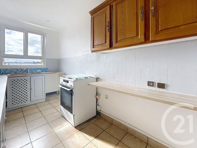 Appartement F3 à vendre - 3 pièces - 71.0 m2 - PUTEAUX - 92 - ILE-DE-FRANCE - Century 21 Cayla Immobilier