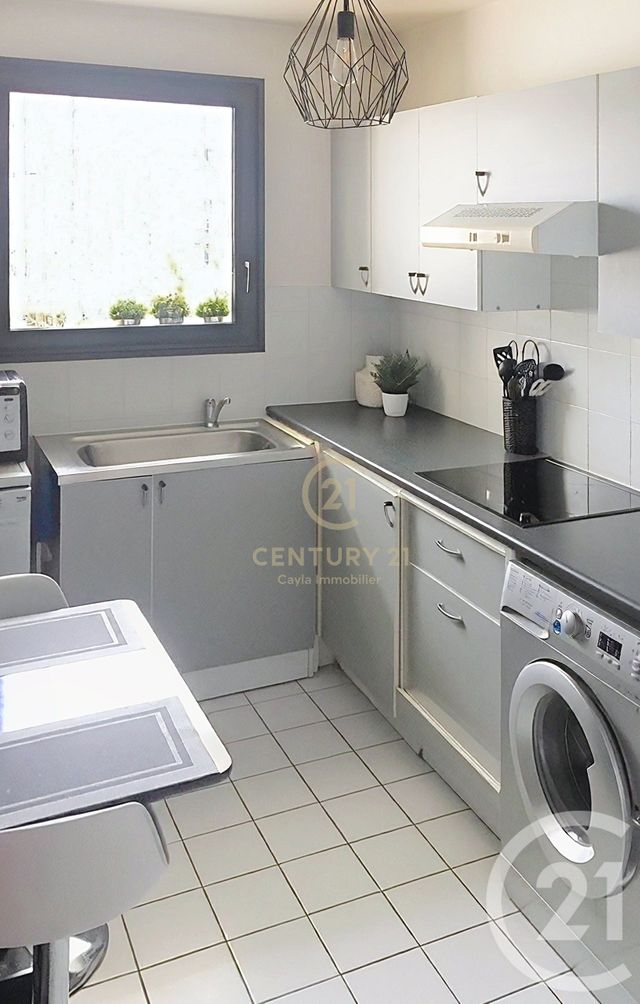 Appartement F2 à louer - 2 pièces - 53.04 m2 - PUTEAUX - 92 - ILE-DE-FRANCE - Century 21 Cayla Immobilier